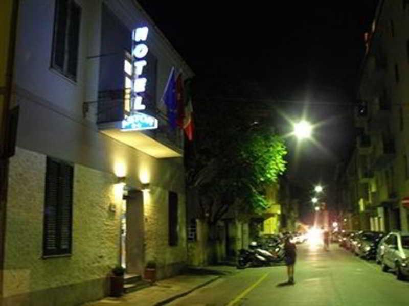 阿斯特酒店 比萨 外观 照片
